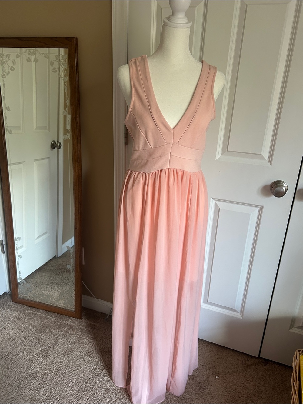 VENUS Blush Pink V-Neck Maxi Dress